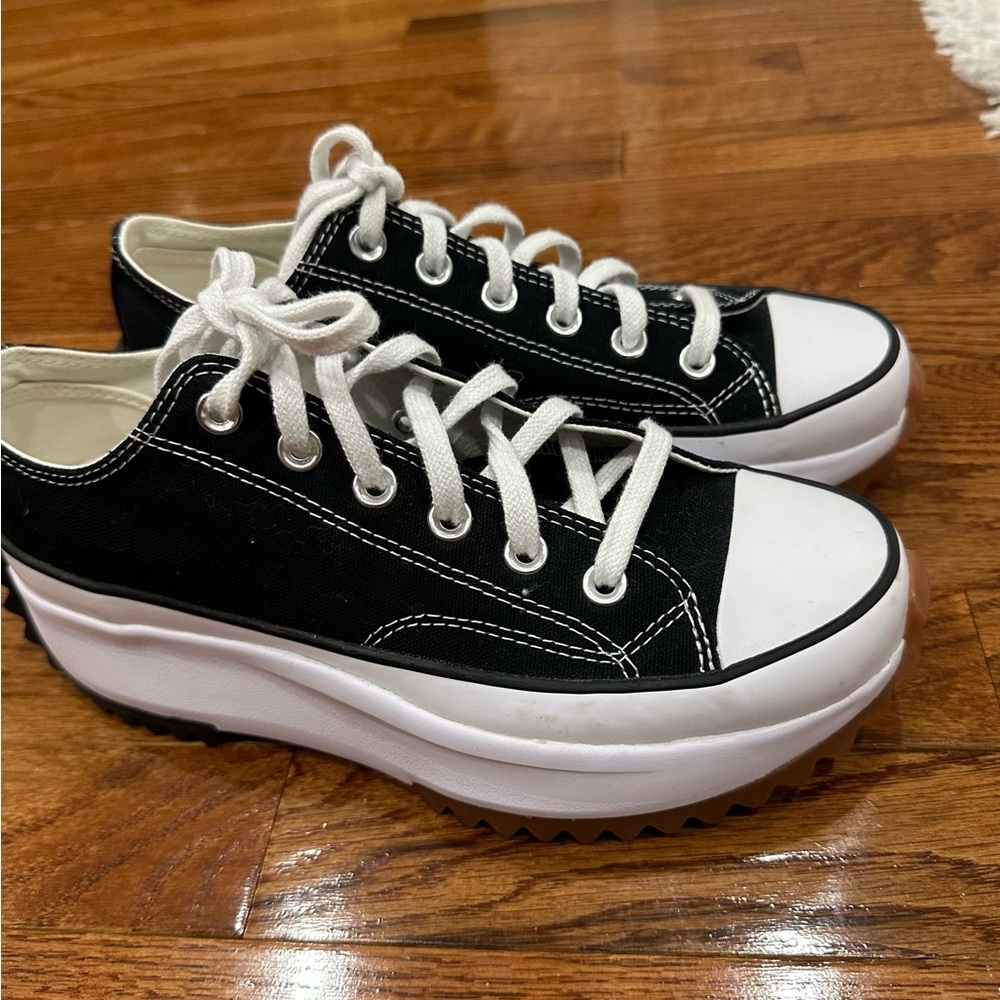 Converse Star Hike Platform Low Top size 7.5 Women- Black